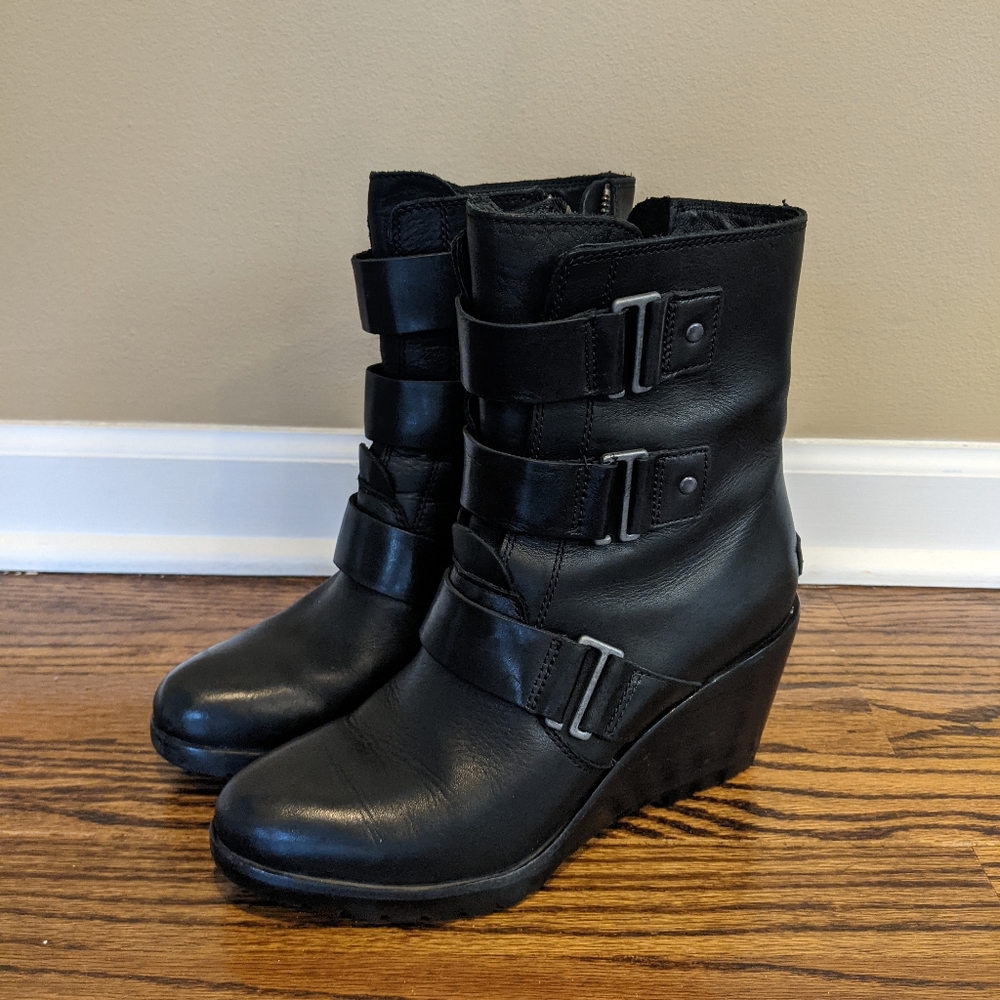 Sorel Wedge Leather Booties